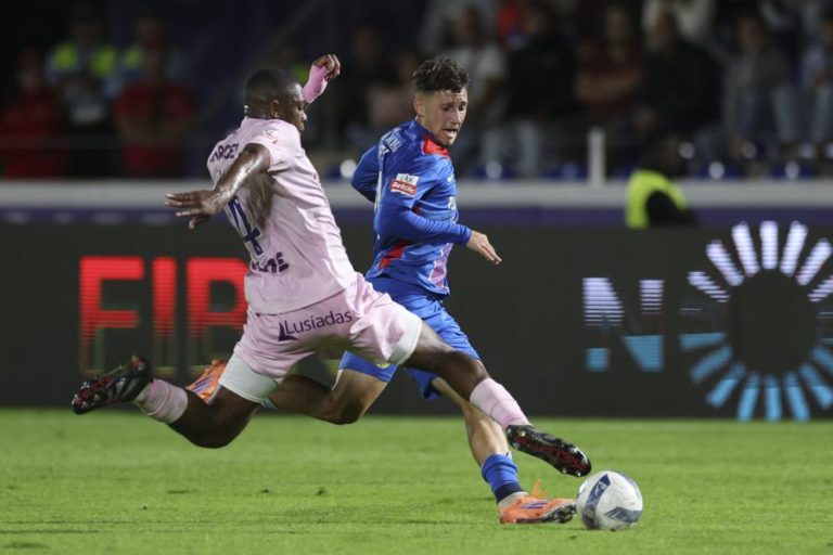 Gil Vicente bate Alverca e iguala provisoriamente Sporting no segundo lugar