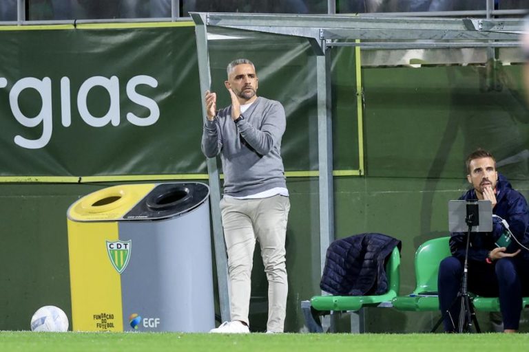 Rui Borges obrigado a fazer alterações na estreia do Sporting na Taça da Liga