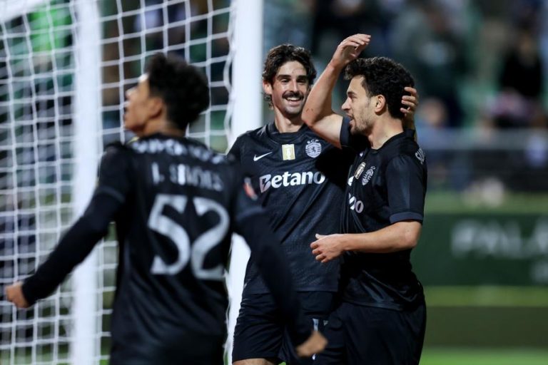 Sporting vence em Tondela e iguala provisoriamente FC Porto na liderança da I Liga portuguesa