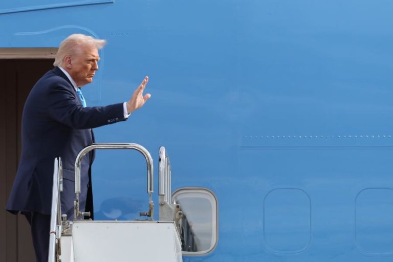 Trump admite baixar taxas à China se houver colaboração na luta contra o fentanil