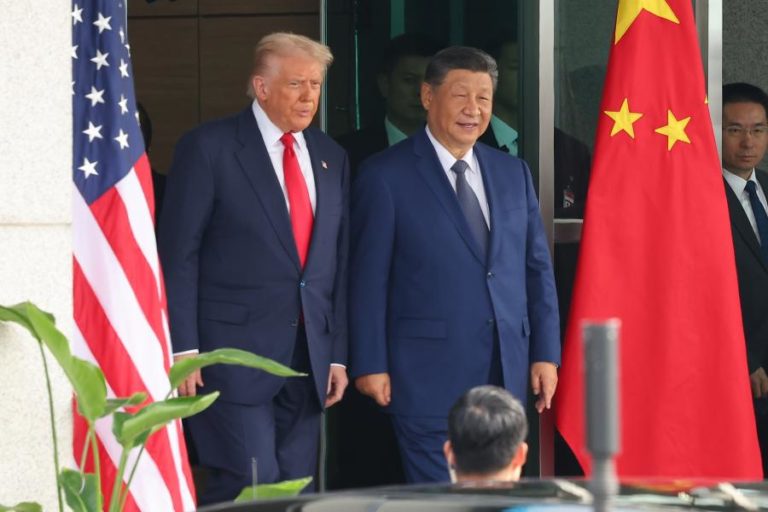 Xi diz ter chegado a consensos com Trump e apela a conclusão célere