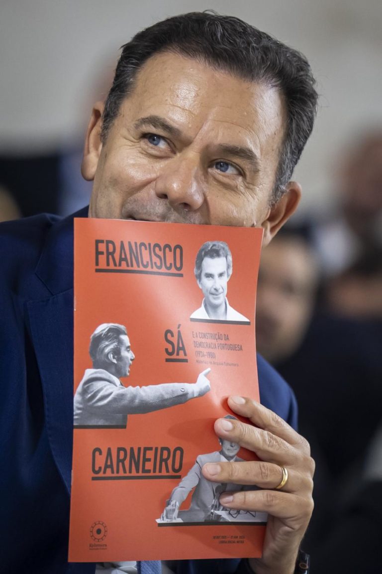 Marcelo diz que Sá Carneiro gostava de “missões impossíveis” e Montenegro também