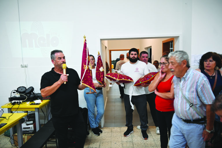 Jantar em Santa Clara angaria fundos para festas do Espírito Santo