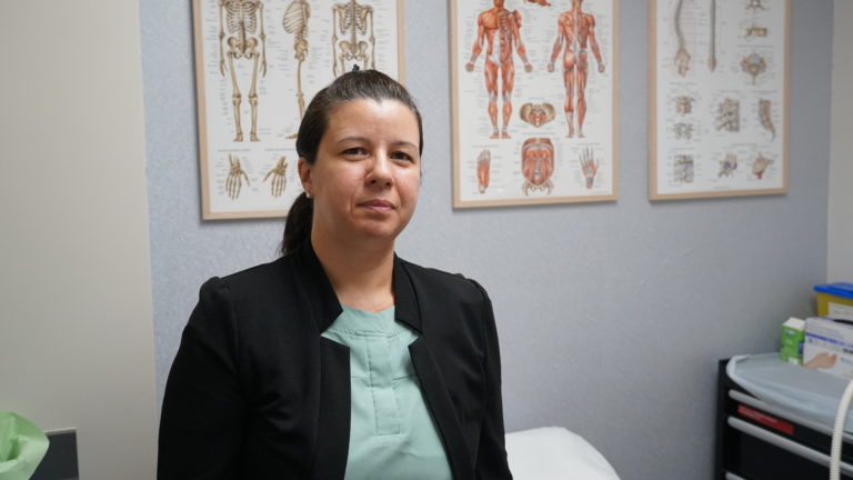 Profissional de língua portuguesa oferece diversos serviços da medicina tradicional chinesa e acupuntura em Toronto
