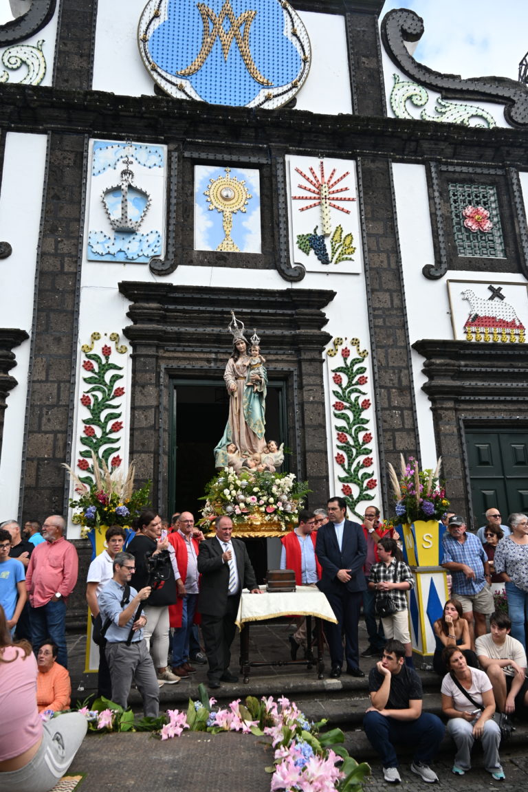 Nossa Senhora do Rosário homenageada na Lagoa