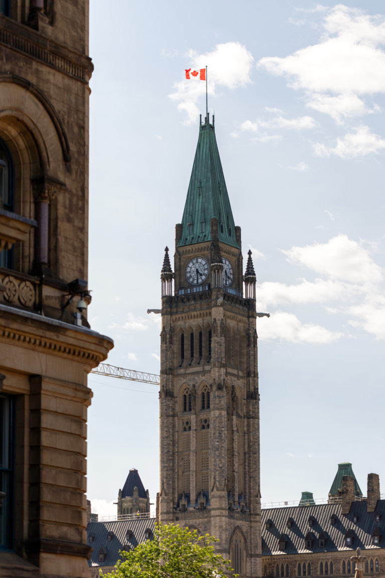 Publishers call on Government of Canada to adopt Buy Canadian advertising policy