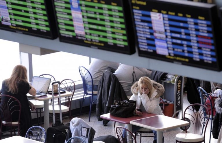 Cancelados mais de 2.100 voos hoje nos Estados Unidos e situação pode piorar
