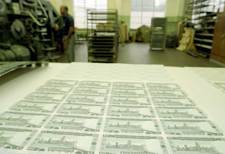 Macau aprova subida de 2,9% do salário mínimo para o próximo ano