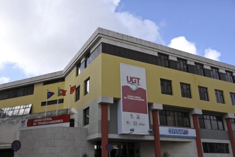 UGT entrega pré-aviso para a greve geral na 5.ª feira e espera “novas medidas” na reunião com Governo