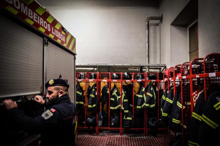 Primeiro dia de greve dos Sapadores de Lisboa com adesão até 90% – sindicato