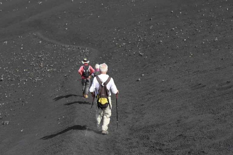 Cabo Verde estuda gestão de trilhos para consolidar turismo de caminhadas