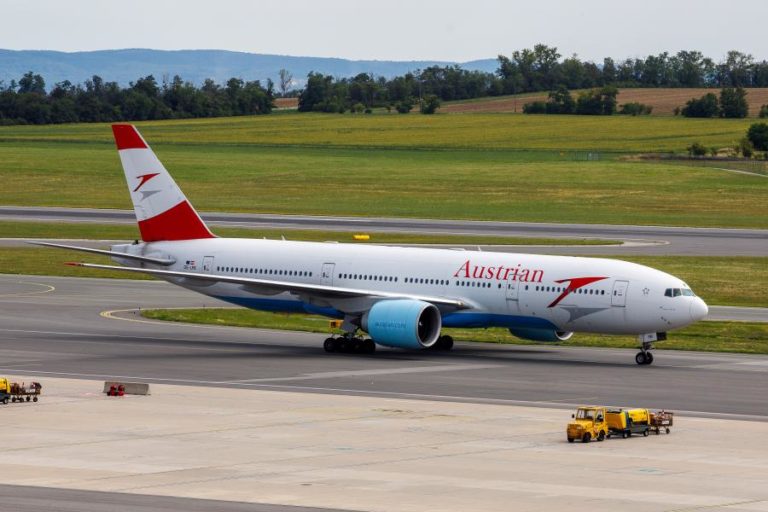 Austrian Airlines retoma voos diretos para Teerão na segunda-feira