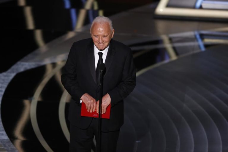 Anthony Hopkins publica o seu livro de memórias “Correu bem, miúdo” em Portugal