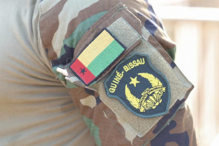 Detidos vários militares na sequência de alegado golpe de Estado na Guiné-Bissau