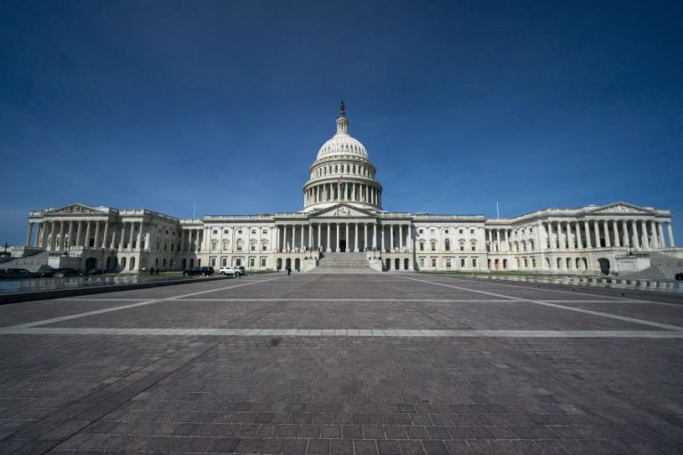 Congresso dos EUA condena “horrores do socialismo” antes do encontro entre Trump e Mamdani