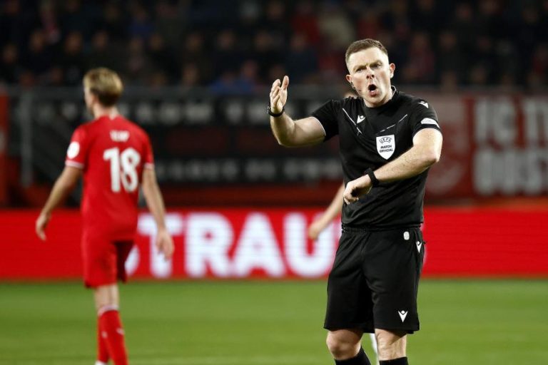 LE: Árbitro escocês no Utrecht-FC Porto e húngaro no Sporting de Braga-Genk