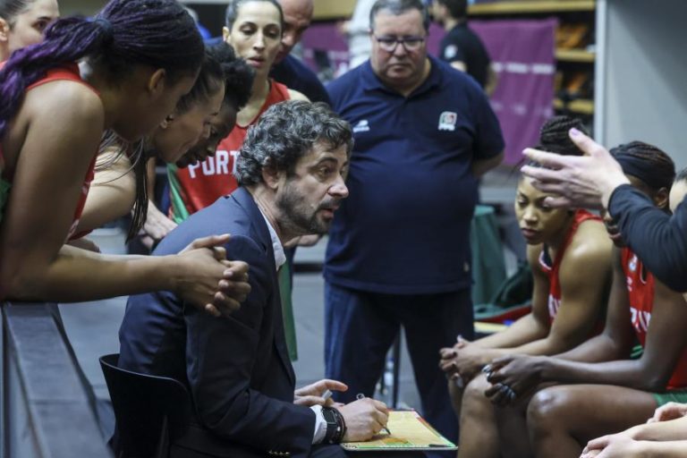 “O difícil é manter, nunca é chegar”, para o selecionador feminino de basquetebol