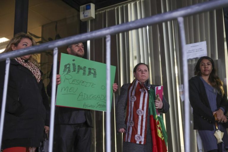 OE2026: PSD e CDS aprovam proposta do Chega para limitar atestados de residência por cada casa