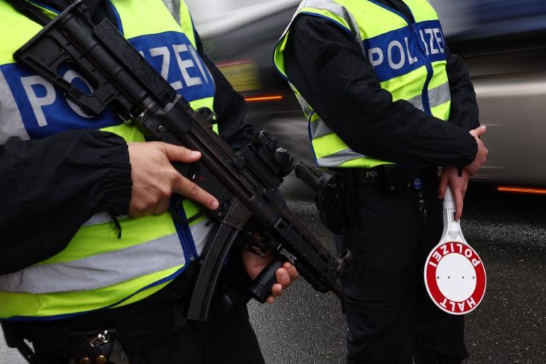 Polícia alemã detém suposto membro do Hamas acusado de planear ataques