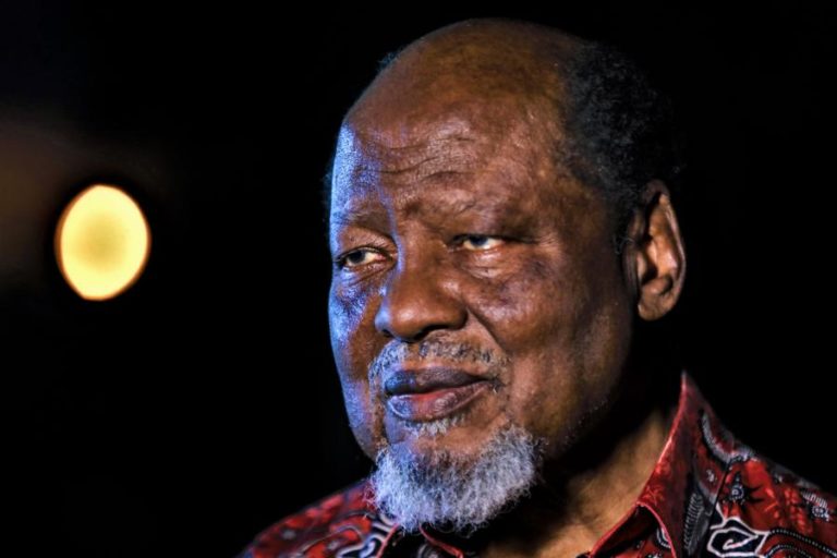 Joaquim Chissano diz que é preciso “sangue novo” na diplomacia moçambicana