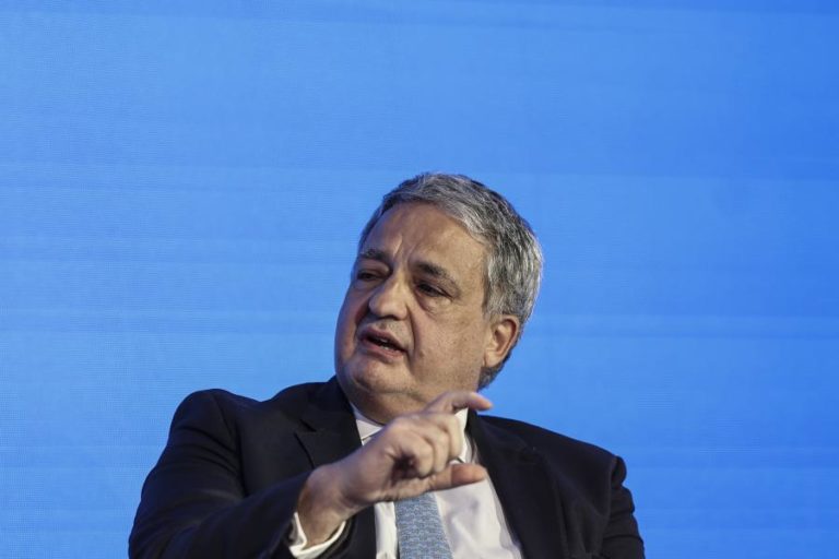 Paulo Macedo diz que Portugal tem potencial para duplicar o crescimento do PIB