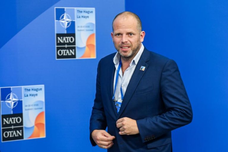 Ministro da Defesa belga relaciona incidentes com ‘drones’ a tentativas de espionagem russa