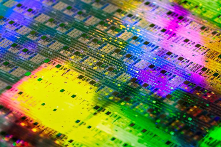 Grupo chinês Wingtech garante fornecimento de ‘chips’ aos clientes