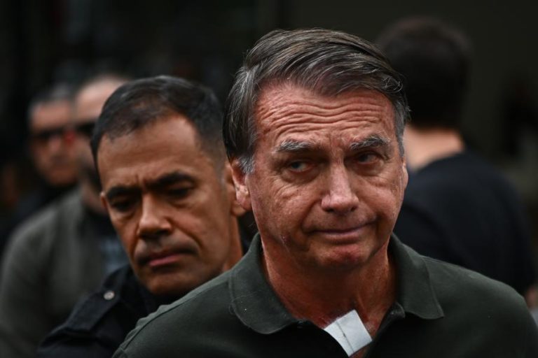 Supremo Tribunal do Brasil começou hoje a analisar recurso de Bolsonaro