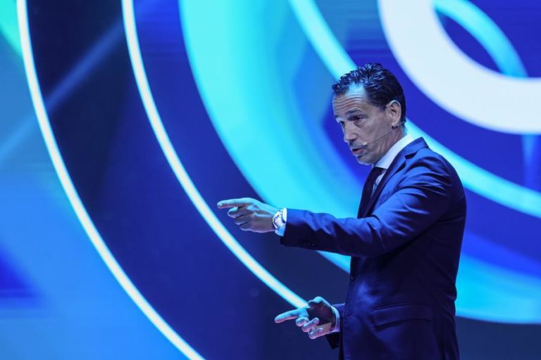 Pedro Proença empossado no comité das associações nacionais da UEFA