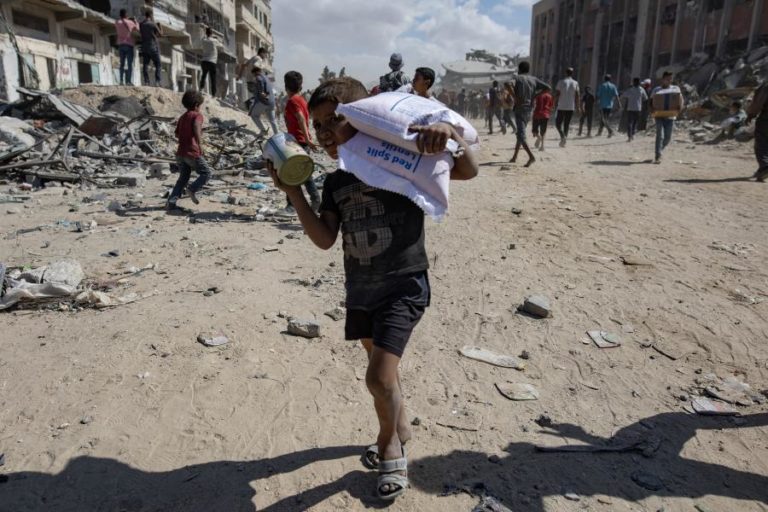 Menos de metade da ajuda prevista entra em Gaza – Autoridade Palestiniana