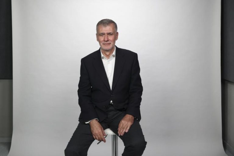 Gouveia e Melo defende que PM explique continuidade da ministra da Saúde (C/ÁUDIO)