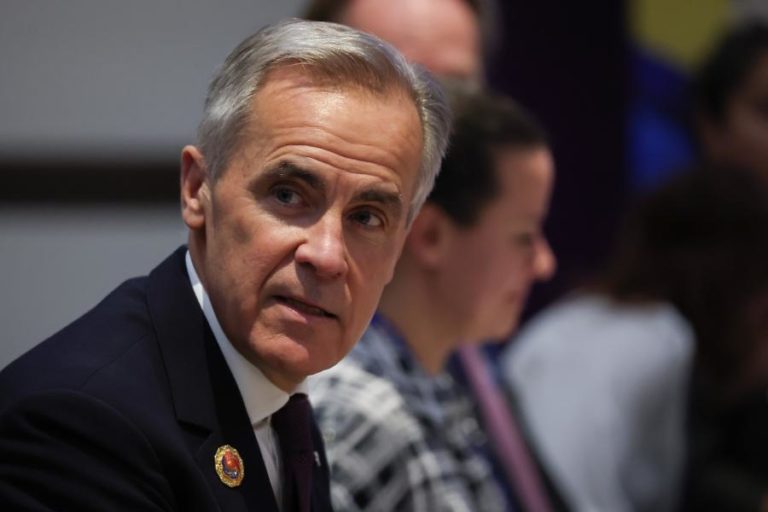 Primeiro-ministro do Canadá pede desculpa a Trump por propaganda contra tarifas