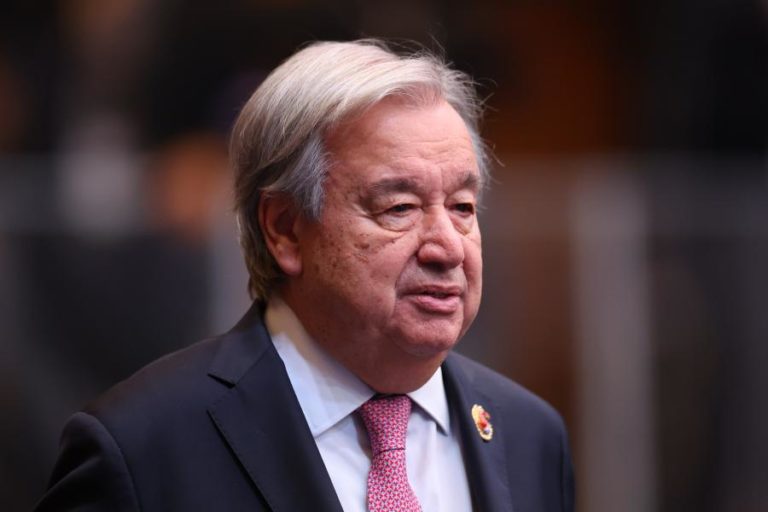 Guterres defende turismo como “poderosa força para o bem num mundo dividido”