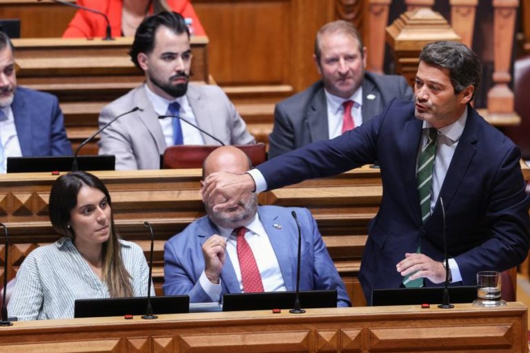Candidato André Ventura desafia Mendes, Gouveia e Melo e Seguro para debate sobre saúde