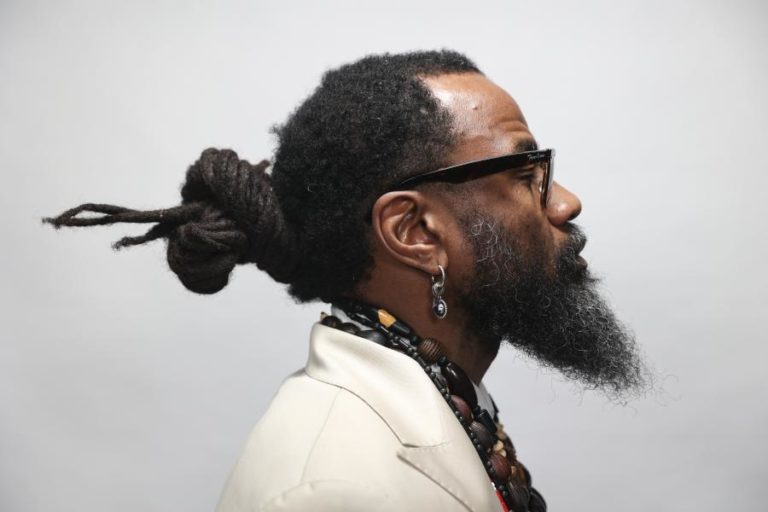 Músico C4 Pedro defende que a independência mais importante é a cultural e espiritual