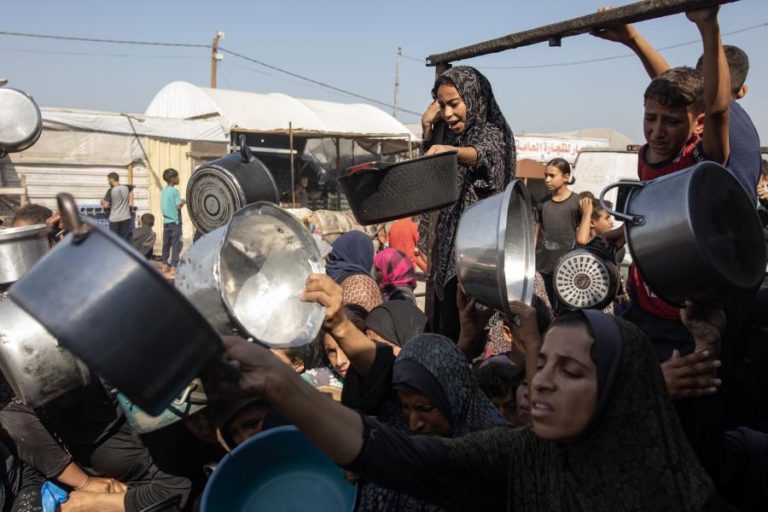 Mundo atinge em 2024 novo recorde de crianças a viver em zonas de conflito – ONG