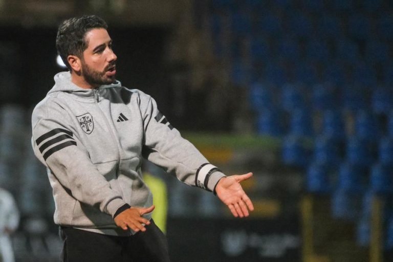 Casa Pia confirma negociações para rescisão com o treinador João Pereira