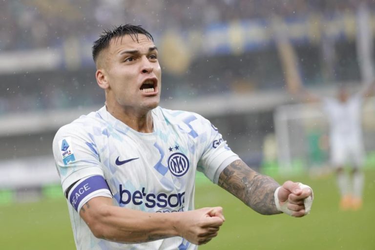 Autogolo nos descontos dá vitória ao Inter de Milão na visita ao Hellas Verona