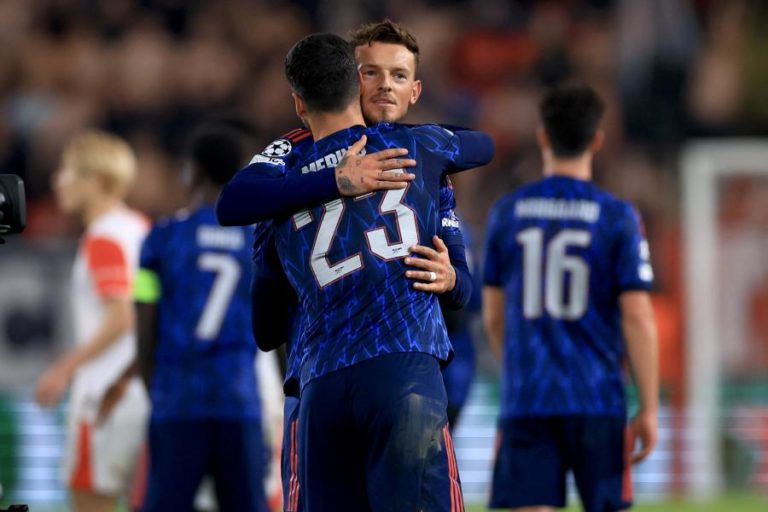 Arsenal volta a vencer, desta vez em Praga, com ‘bis’ de Merino