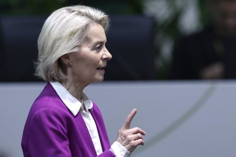 Von der Leyen cede e inclui aval regional e salvaguarda da PAC na proposta de orçamento