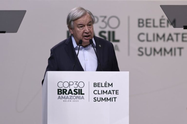 António Guterres lamenta falhanço mundial a limitar aquecimento global a1,5 graus