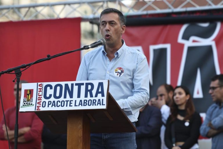 CGTP anuncia greve geral para 11 de dezembro