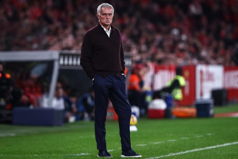 LC: Mourinho considera fundamental vencer Ajax para manter viva a esperança