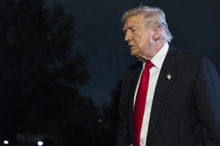 Trump pede ao Supremo para manter congelados apoios alimentares