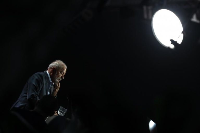 Lula da Silva pede “derrota dos negacionistas” no início da COP30