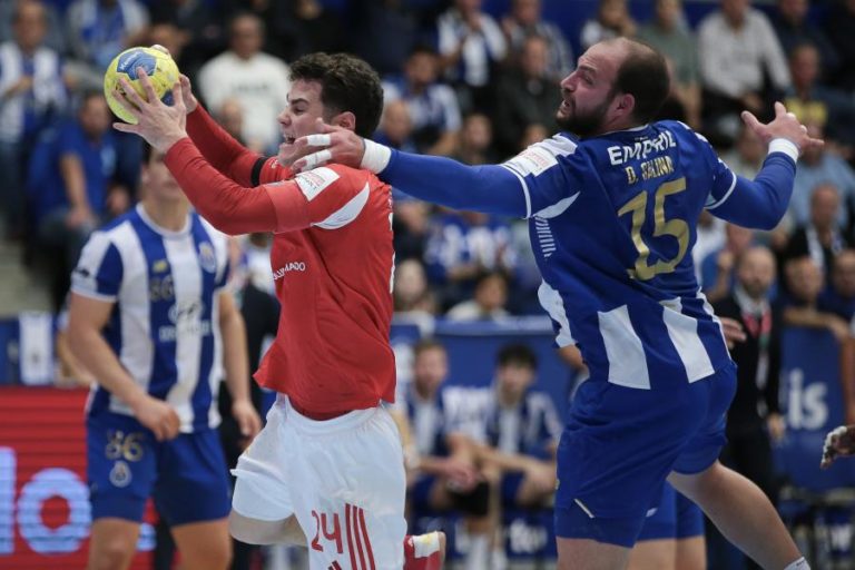 FC Porto e Benfica empatam e mantêm liderança partilhada no andebol