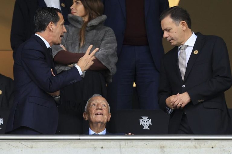 Marcelo e Montenegro no Dragão otimistas quanto à vitória de Portugal