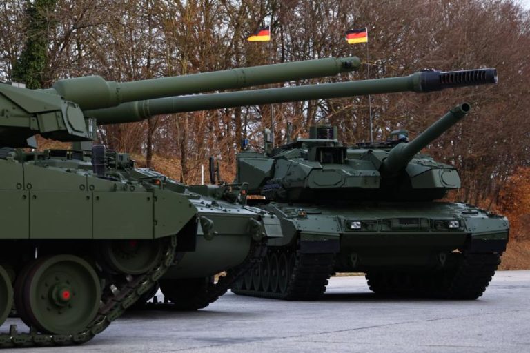 Parlamento Europeu vota na terça-feira programa de reforço da indústria de defesa da UE