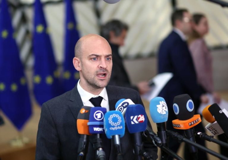 França pede à Argentina cláusulas de salvaguarda para aprovar acordo com Mercosul