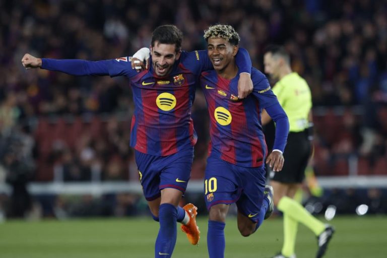 FC Barcelona comemora regresso a Camp Nou com goleada na Liga